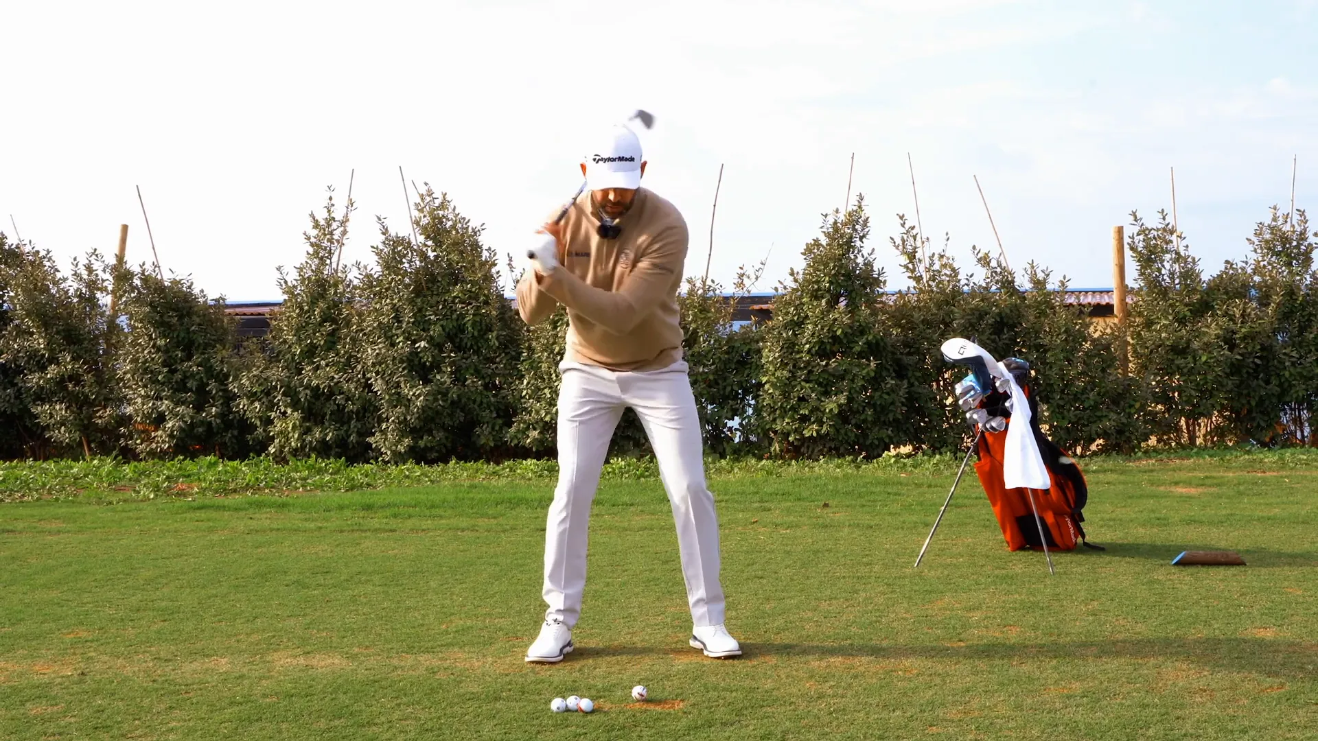 Reconnecting arms during downswing