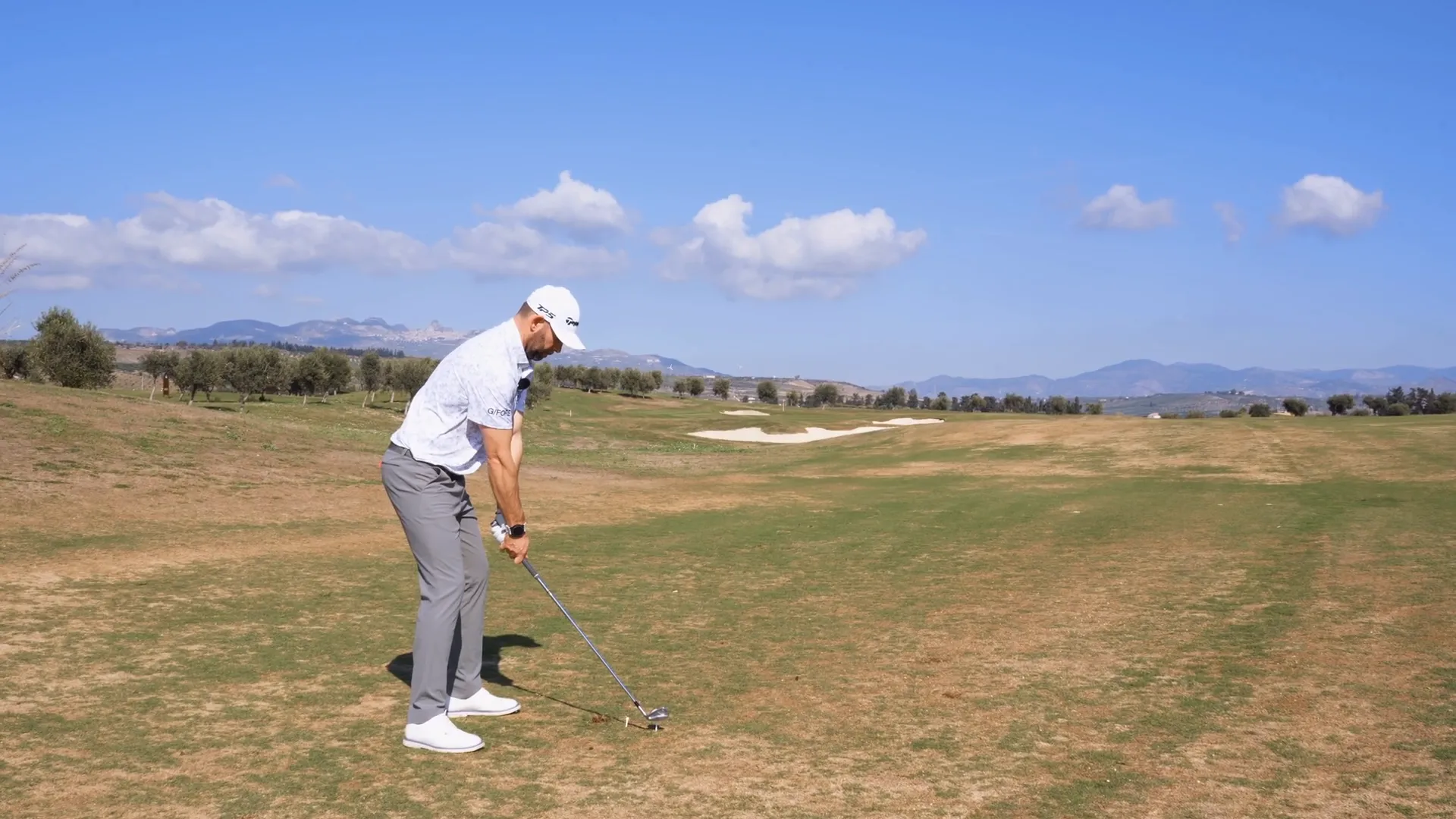 Practicing on uneven lies