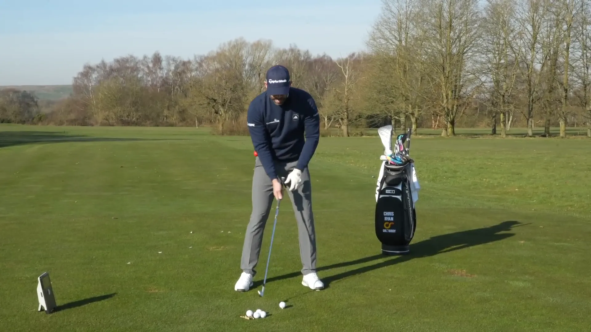Illustrating the difference in elbow positioning
