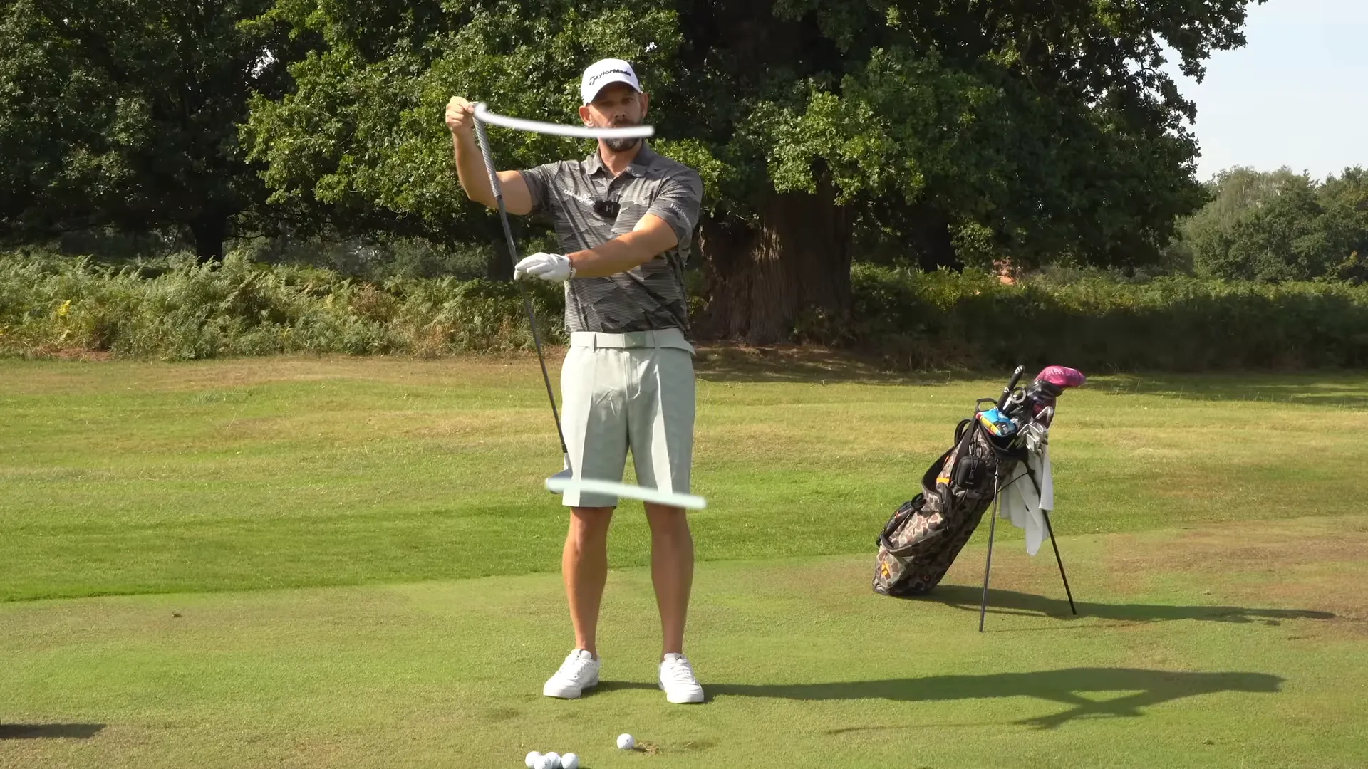 Top players like Rory and Tiger starting the motion with a subtle pressure shift