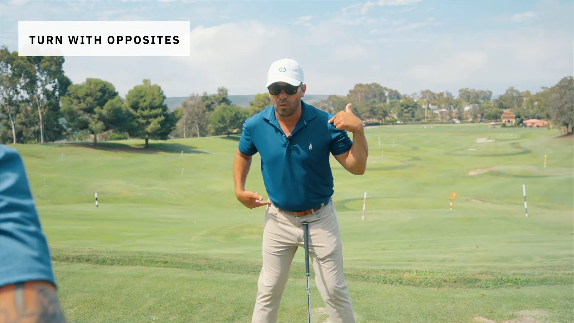 Showing how the left shoulder moves into the right pocket to start the turn